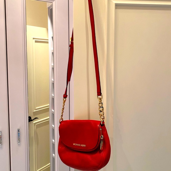 Michael Kors purse - Picture 1 of 3